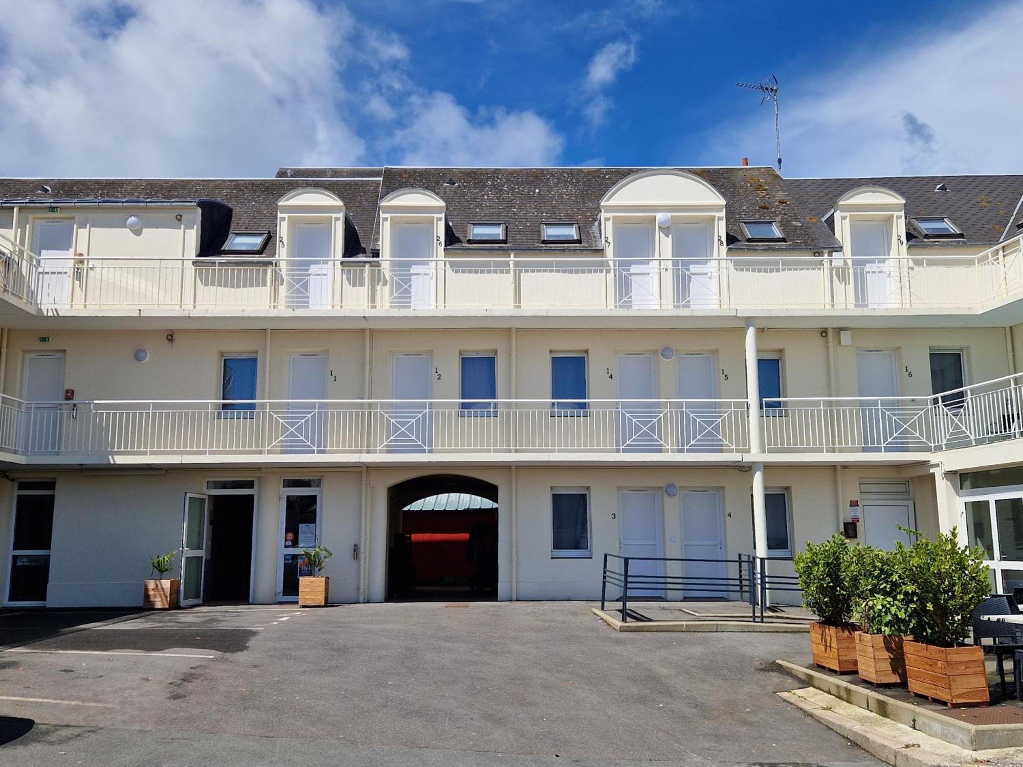 Hotel Eisenhower  Port-en-Bessin-Huppain Buitenkant foto